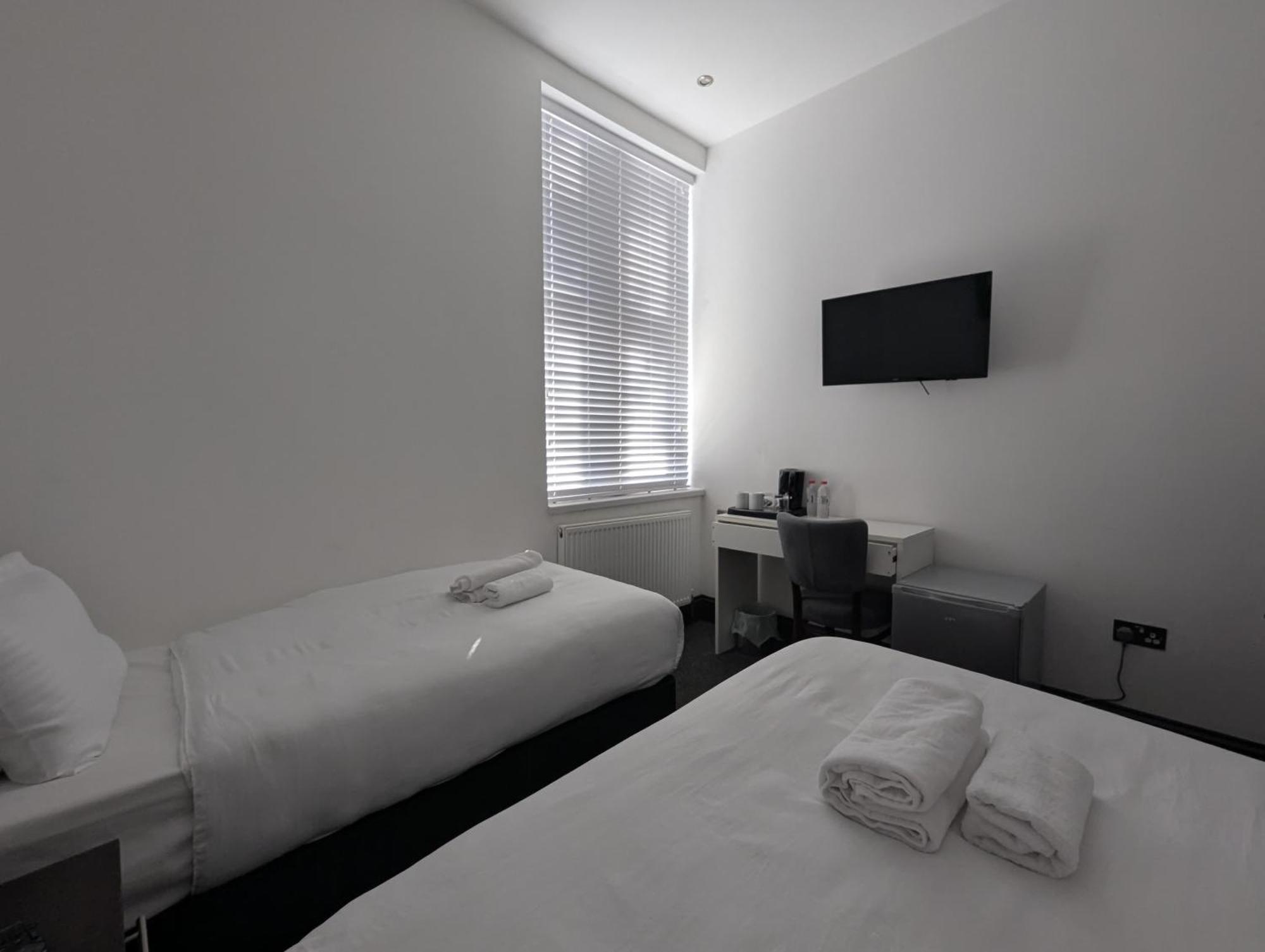 Oyo Firs Lodge London Heathrow Hounslow Buitenkant foto