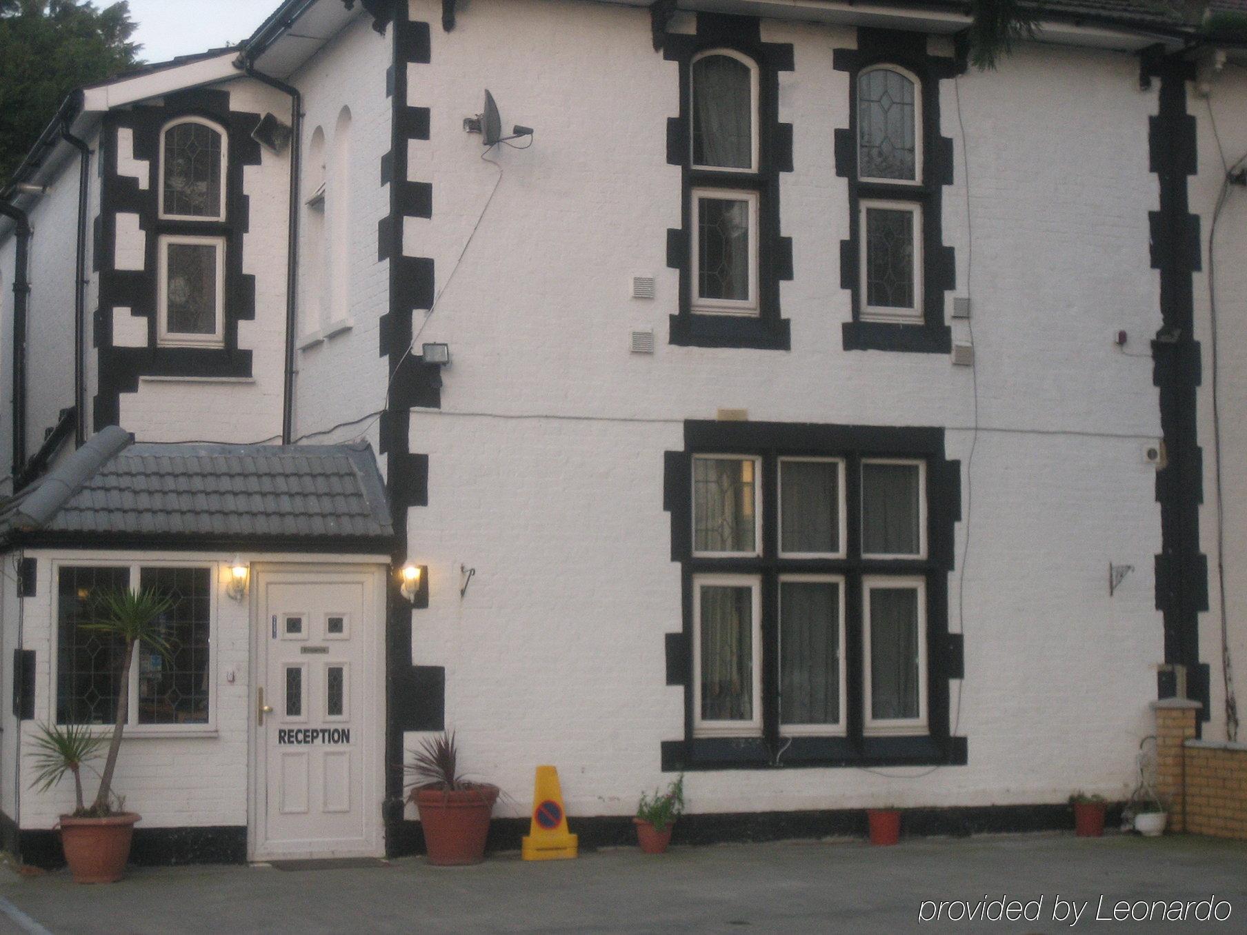 Oyo Firs Lodge London Heathrow Hounslow Buitenkant foto