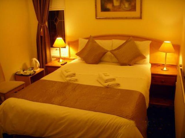 Oyo Firs Lodge London Heathrow Hounslow Buitenkant foto