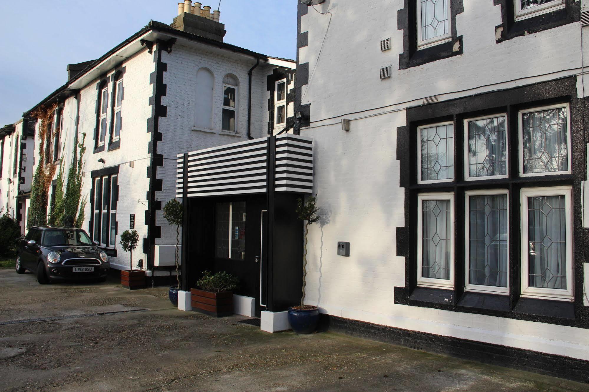 Oyo Firs Lodge London Heathrow Hounslow Buitenkant foto